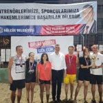 golcuk-belediyesinin-yaz-spor-etkinlikleri-kapsaminda-duzenledigi-plaj-voleybolu-turnuvasi-cekismeli-mucadelelere-sahne-olan-final-musabakalarinin-ardindan-son-erdi.jpg