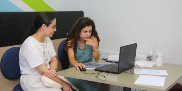 kucukcekmece-belediyesi-genclerin-gelecegine-katkida-bulunmak-amaciyla-ilcedeki-uc-farkli-noktada-ucretsiz-yks-tercih-danismanligi-hizmeti-veriyor.jpg