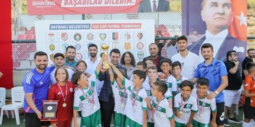 bayraklidaki-futbol-turnuvasinda-muhtesem-final.jpg