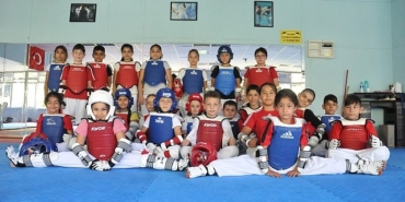 buyuksehirin-yaz-spor-okullarina-buyuk-ilgi.jpg