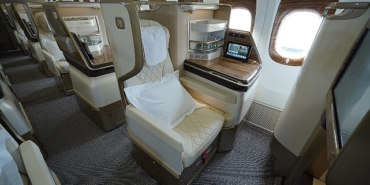 emiratesin-yenilenmis-boeing-777leri-iki-yeni-sehre-daha-hizmet-verecek.jpg