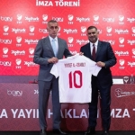 futbolun-kalbi-uc-yil-daha-bein-sportsta-atacak.jpg