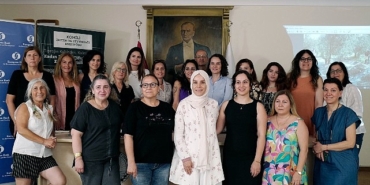 komili-zeytin-ve-zeytinyagi-enstitusunun-kadin-ciftcilere-verdigi-egitimlerin-yeni-donemi-basladi.jpg