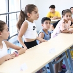 konakli-cocuklar-eglenerek-ogreniyor.jpg