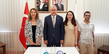 multidisipliner-bilim-ekibinden-zihinsel-yetersizligi-olan-cocuklara-depreme-hazirlik-egitimi-projesi.jpg