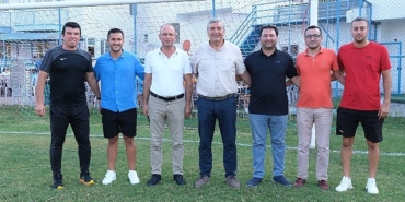 baskan-topaloglundan-futbolculara-yemek.jpg