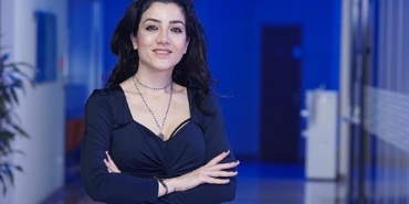 cocuklara-erken-yastan-itibaren-dijital-okuryazarlik-kazandirilmali.jpg