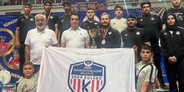 kahramankazan-belediyespor-kulubunden-halterde-tarihi-basari.jpg