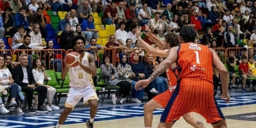 konya-buyuksehir-belediyespor-tblde-ilk-ic-saha-macinda-galip.jpg