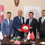 universiteye-hazirlanan-ogrencilere-osmangazi-destegi.jpg