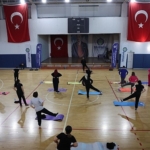 bakirkoylu-kadinlar-hem-spor-yapiyor-hem-sosyallesiyor.jpg