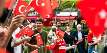 watergarden-istanbul-turkiye-cumhuriyetinin-101-yilini-coskuyla-kutluyor.jpg