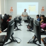 zeytinburnu-gencleri-3d-dunyasini-kesfediyor-ucretsiz-atolye-kayitlari-basladi.jpg