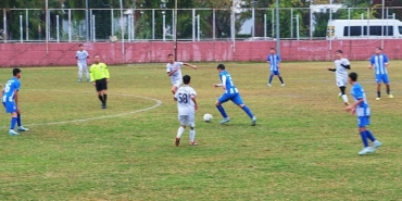 kemer-belediye-merkez-spor-evinde-galip-geldi.jpg