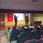 ogrenciler-itfaiyecilik-meslegini-ogrendi.jpg