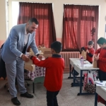 615-ogrenciye-agiz-ve-dis-sagligi-egitimi-verildi.jpg