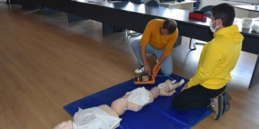belediye-personeline-ilk-yardim-egitimleri-basladi.jpg