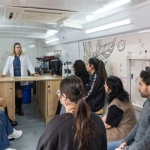 izmirin-mobil-barista-otobusu-yollarda.jpg