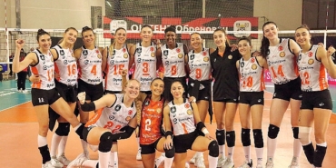 eczacibasi-dynavit-sirbistandan-galibiyetle-donuyor.jpg