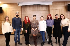cankaya-belediyesi-cankaya-akademide-hizmet-veren-ogretmenlerine-yonelik-egitim-programlari-duzenledi.jpg