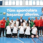 baskan-altay-avrupa-sampiyonasina-konyada-hazirlanan-ozel-sporcularla-bulustu.jpg