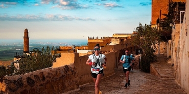 mezopotamyanin-kalbinde-essiz-bir-yaris-deneyimi-intersport-mezopotamya-trail-run.jpg