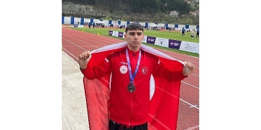 osmangazili-milli-atletten-dunya-ucunculugu.jpg