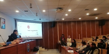 golcuk-belediyesi-personeline-ilk-yardim-egitimi.jpg