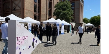 is-dunyasinin-onde-gelenleri-bilgi-talent-festte-genclerle-bulustu.jpg