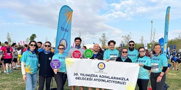 istanbul-yari-maratonu-kapsaminda-baslatilan-kampanyayla-117-tegvli-cocuga-egitim-destegi-saglandi.jpg