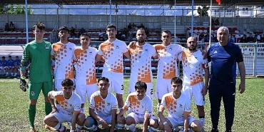 kemer-belediye-merkez-spor-evinde-berabere-kaldi.jpg