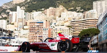 nissan-formula-e-takimi-monakoya-damga-vurdu.jpg