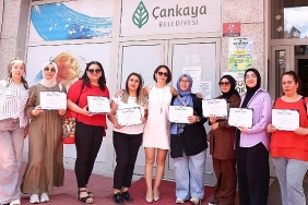 cebeci-cankaya-evinde-mezuniyet-sevinci-180-kursiyer-katilim-belgesi-aldi.jpg
