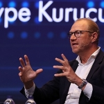 skype-kurucusu-jonas-kjellberg-tetz-2025te-konustu-ogrenciler-ulasabildikleri-tum-yapay-zeka-araclarini-kullanmali.jpg