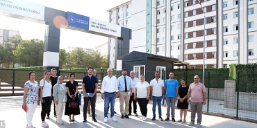 rektor-budak-ogrencilerimize-guvenli-ve-konforlu-bir-universite-yasami-sunuyoruz.jpg