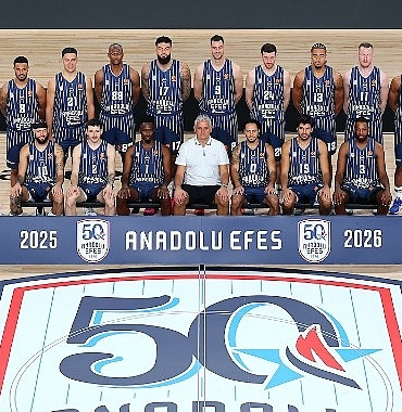 50-yilini-kutlamaya-hazirlanan-anadolu-efes-2025-26-sezonu-euroleague-medya-gununu-basketbol-gelisim-merkezinde-gerceklestirdi.jpg