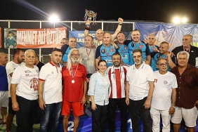 ayak-tenisi-turnuvasi-sona-erdi.jpg