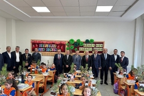 baskan-altay-yeni-egitim-yilinin-hayirli-olmasini-diledi.jpg