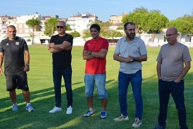 burhaniye-belediyespor-sahaya-indi.jpg
