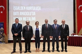 deu-ev-sahipliginde-isgalden-kurtulusa-bati-anadoluda-yunan-mezalimi-paneli-duzenlendi.jpg