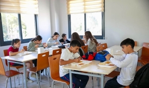 guzelbahce-belediyesi-ozel-ogretim-kurumuna-buyuk-ilgi.jpg