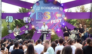 iskender-paydas-ve-orkestrasi-borusanlilar-icin-muhtesem-bir-konser-verdi.jpg