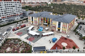 konya-protokolu-ogrencilerin-ilk-ders-zili-heyecanina-selcukluda-ortak-oldu.jpg