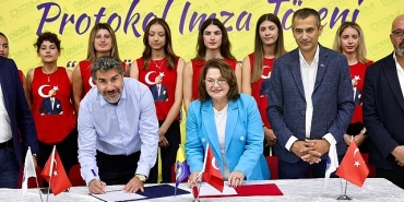 didimde-kadin-voleybol-takimi-yoluna-daha-guclu-devam-edecek.jpg