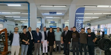 ford-otosandan-ege-meslek-yuksekokuluna-egitim-destegi.jpg