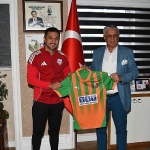 kemer-belediye-merkez-spor-yonetiminden-baskan-topalogluna-ziyaret.jpg
