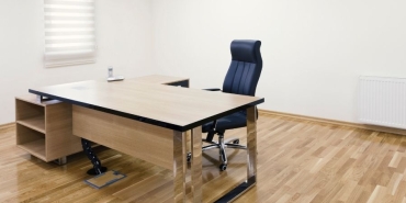 schreibtisch aus massivholz