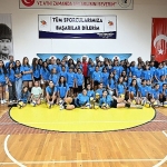 kemer-belediyesi-cocuklari-ve-gencleri-sporla-bulusturuyor.jpg