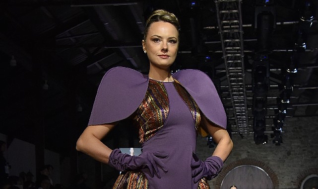 Kraliçeler gecesi: Kutnu İpeği Tasarım Yarışmasında Görkemli Defile