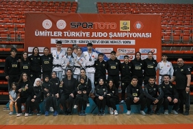 konya-buyuksehir-umitler-judo-takimi-turkiye-ikincisi-oldu.jpg